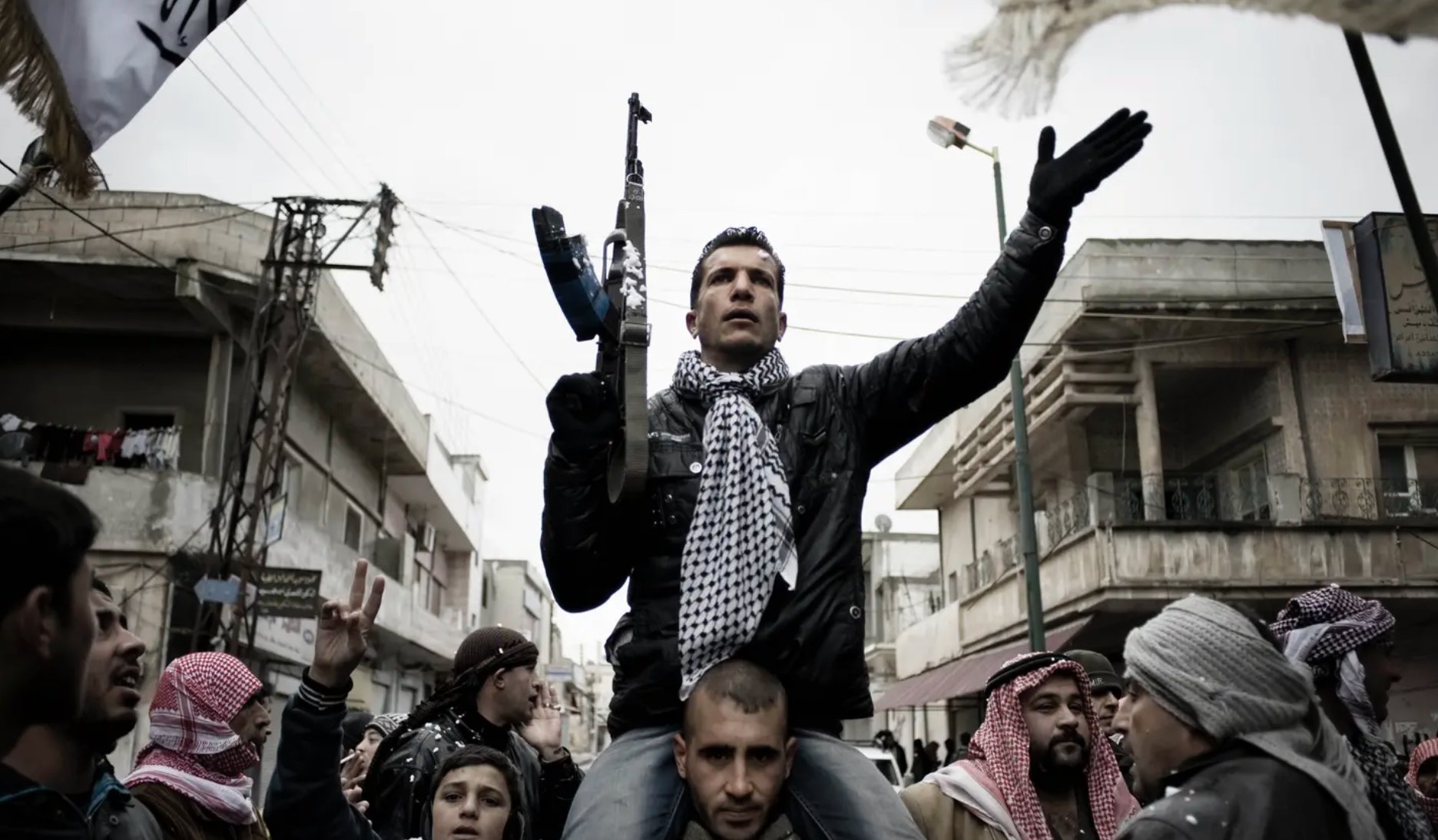 九游APP-关于沙尔克惨败，德甲领头羊岌岌可危的信息