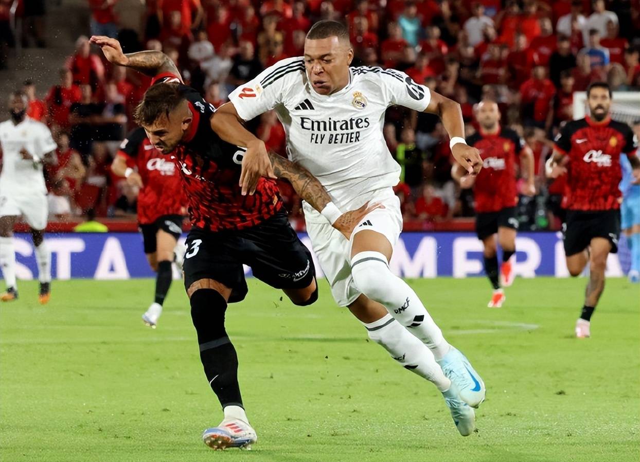 九游游戏-欧洲球场上的擂台对决，势均力敌争取胜利的简单介绍