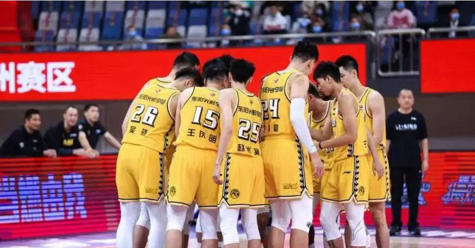九游游戏-陕西男篮激战取胜,阵容精彩!