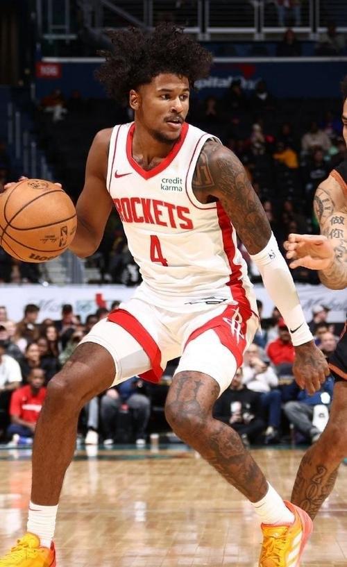 火箭登顶西部积分榜，实力强劲无人能挡的简单介绍