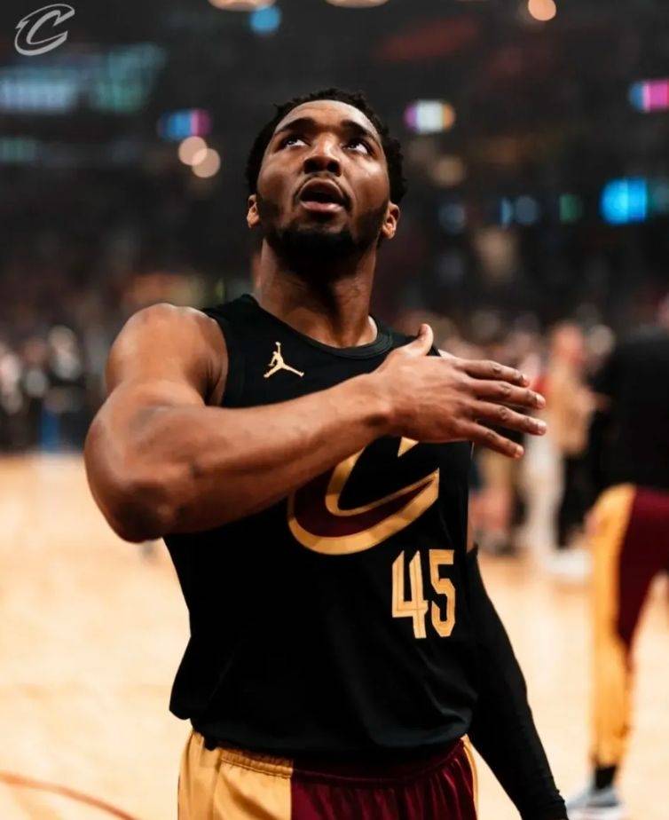 俄罗斯篮球联赛为球迷带来惊喜