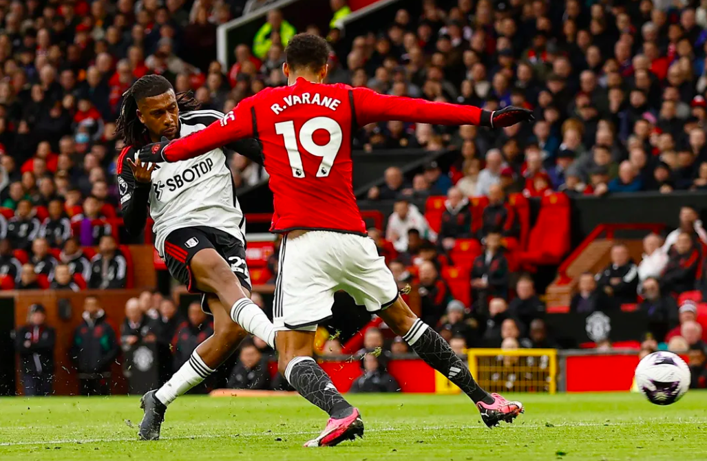 关于曼联客场取胜，继续追赶前四！的信息