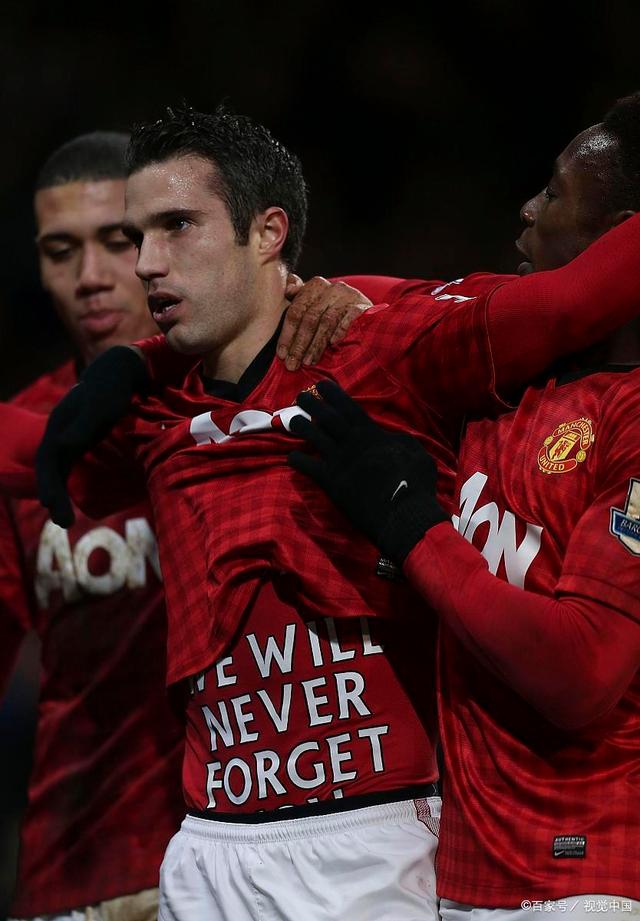 包含曼城-不敌狼队，争冠压力增大的词条