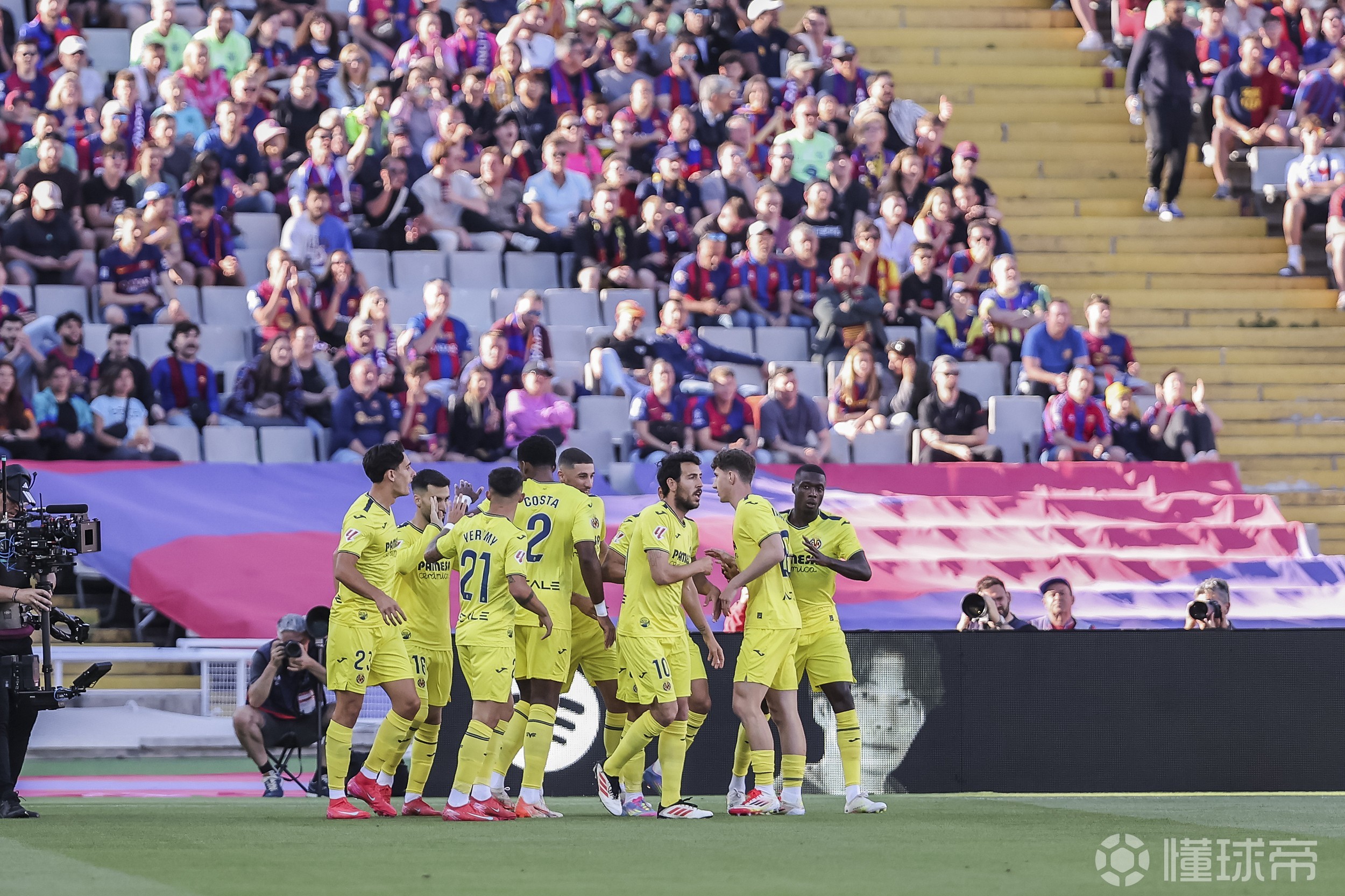 包含比利亚雷亚尔中场状态回暖，重回主力的词条