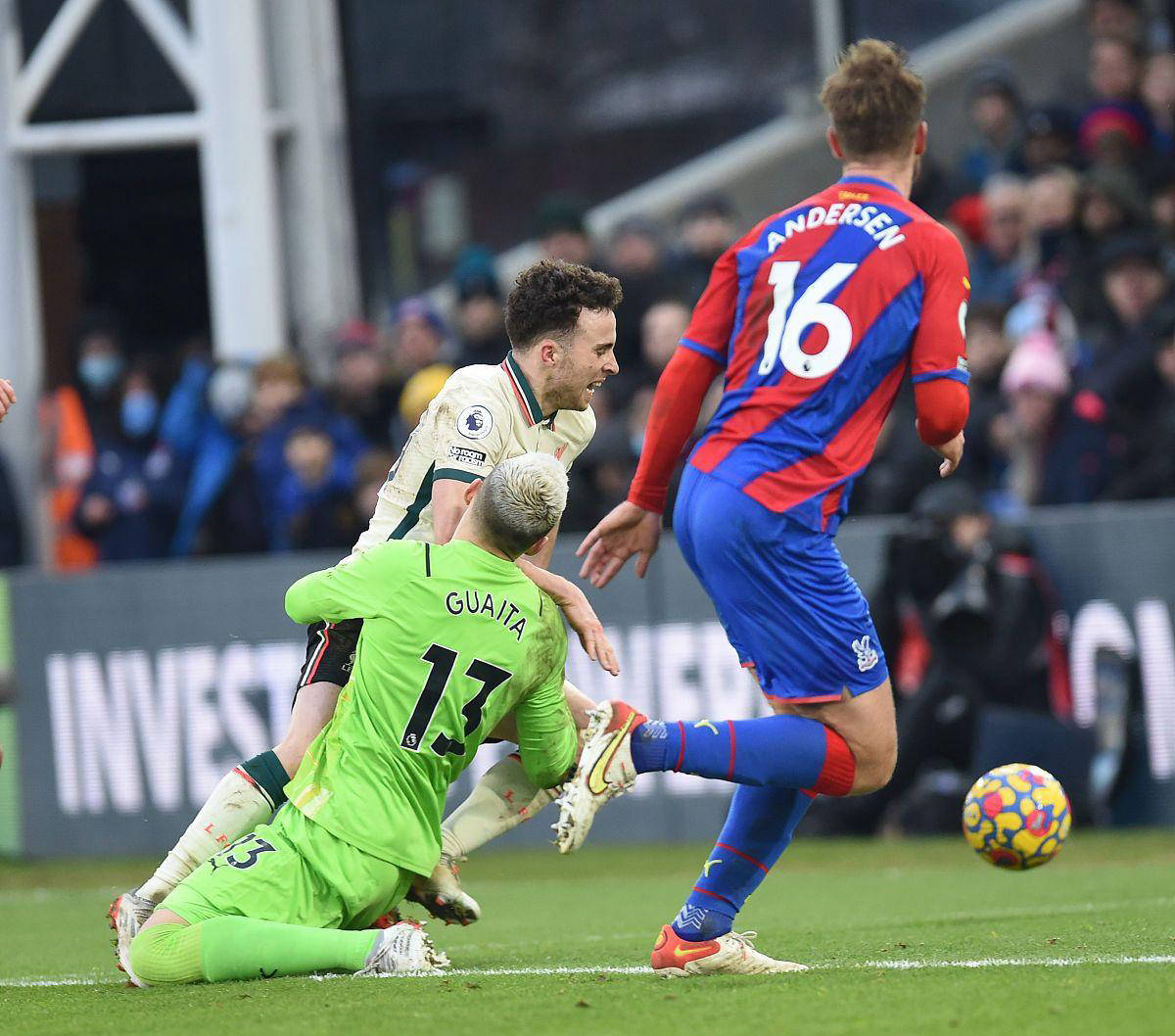 九游体育APP下载-水晶宫客场遭遇连败，球队整体表现不佳