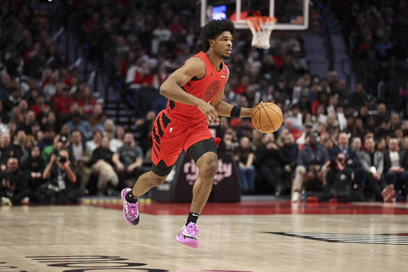 开拓者队员表现抢眼，球队士气大振的简单介绍