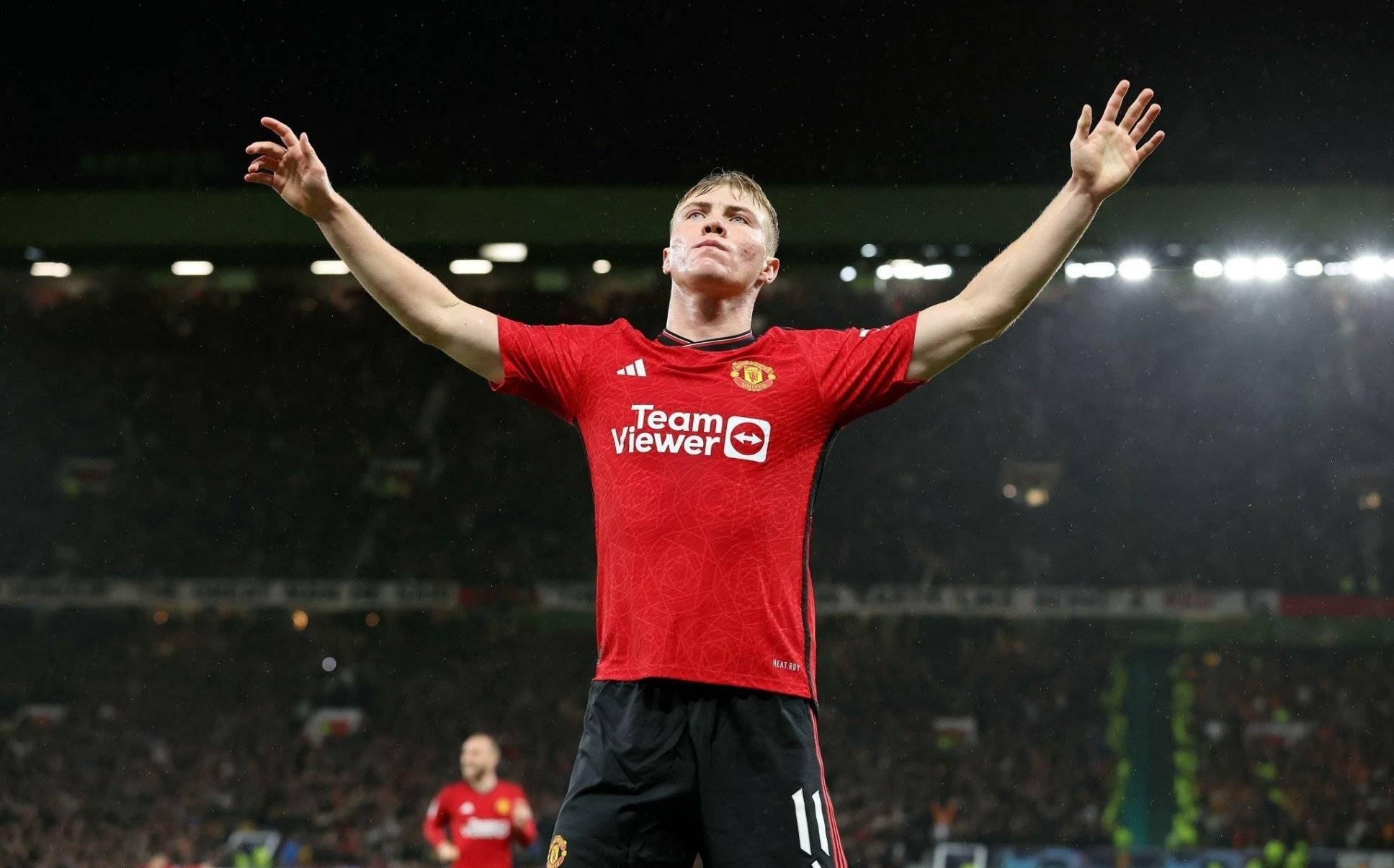 欧洲足坛新秀才华横溢成为球队宠儿