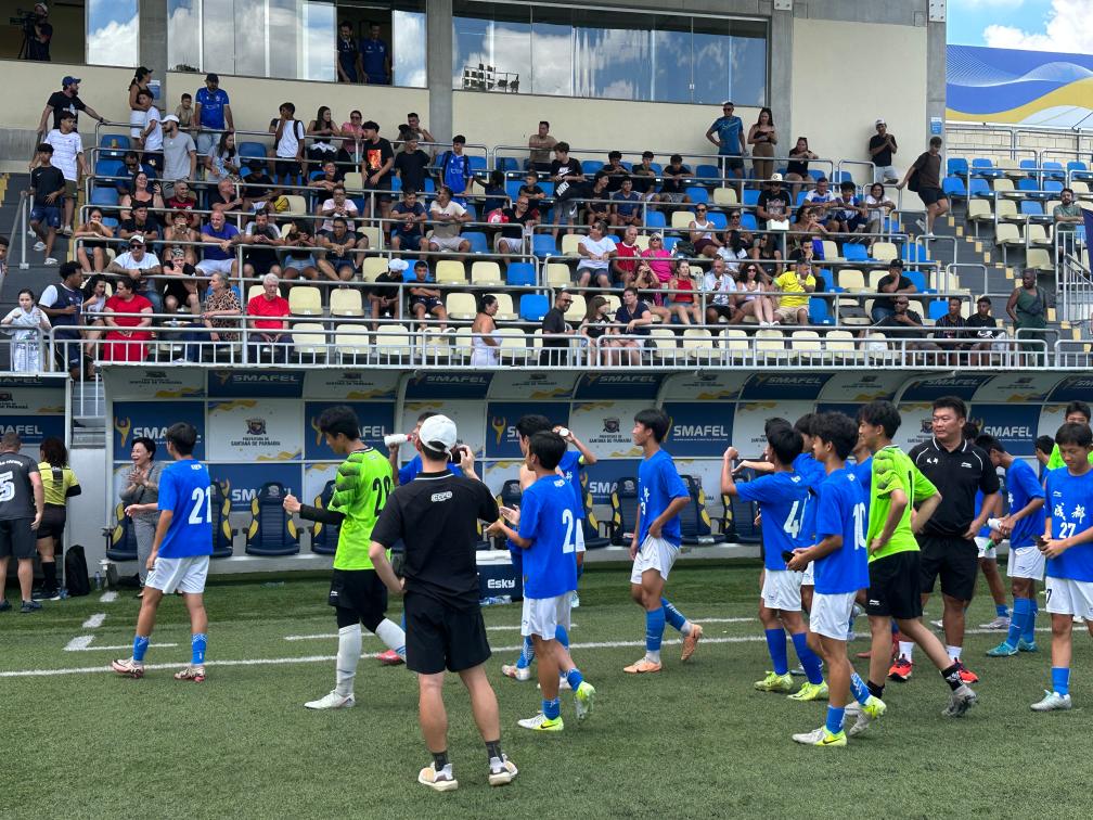 9you娱乐-巴西足球精英走向辉煌，豪取胜利！