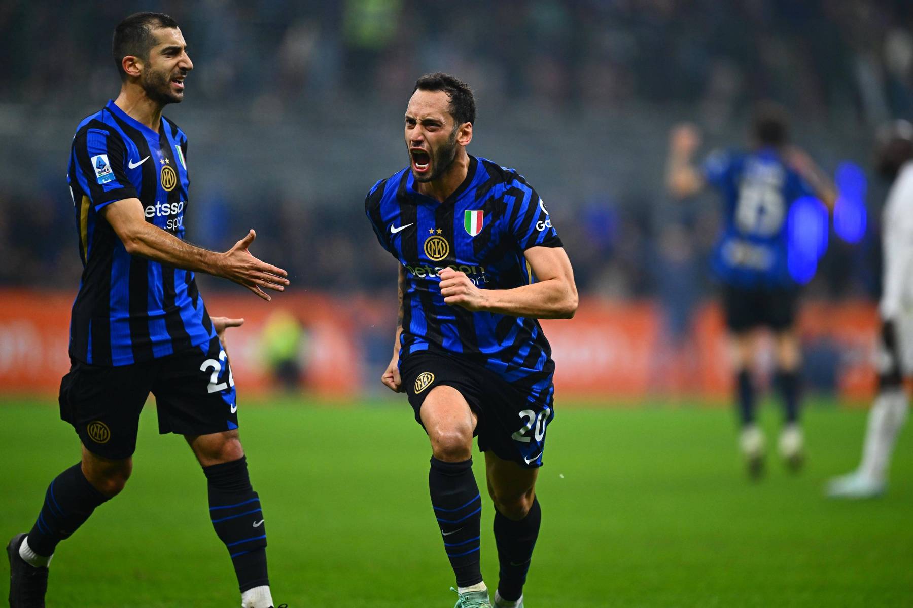 九游中国-那不勒斯队员出色表现，领先对手一步