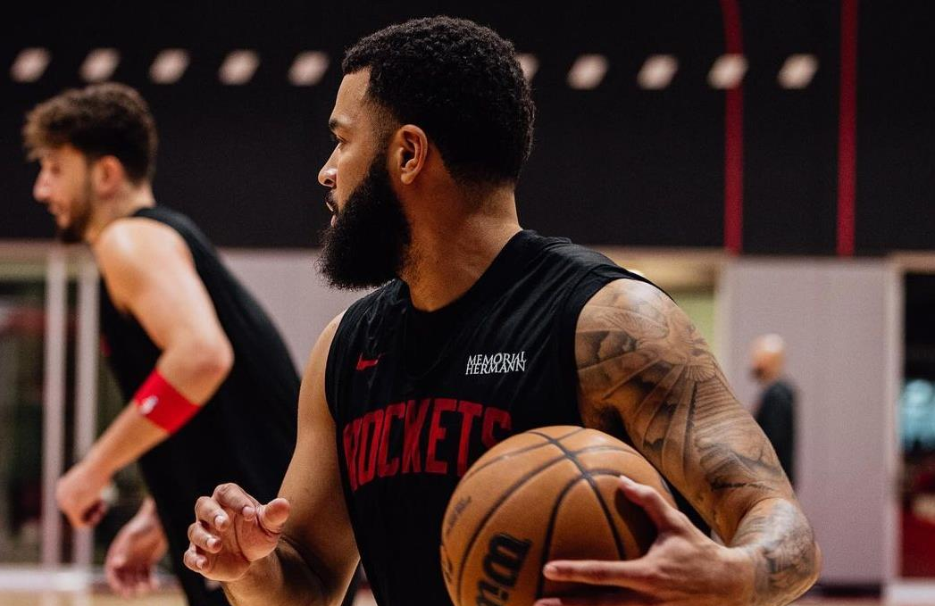 爵士队新赛季未能振作，连败成谜