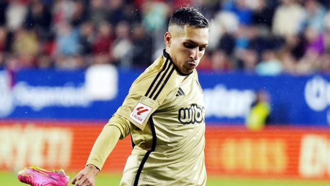 九游娱乐入口-卡尔皮客场大胜，球队客场抢分展现出色实力