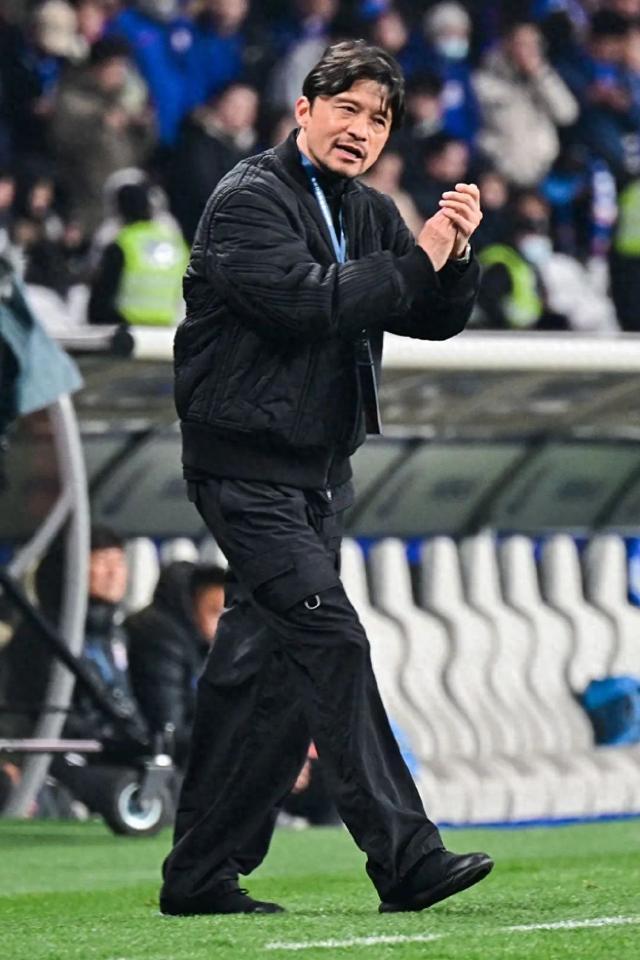 卡尔皮客场大胜，球队客场抢分展现出色实力