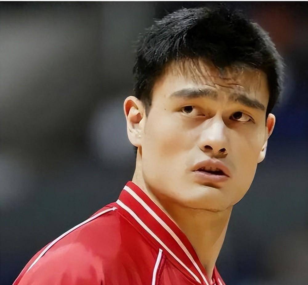 九游体育平台-球员风采独特，赛场上的风云人物