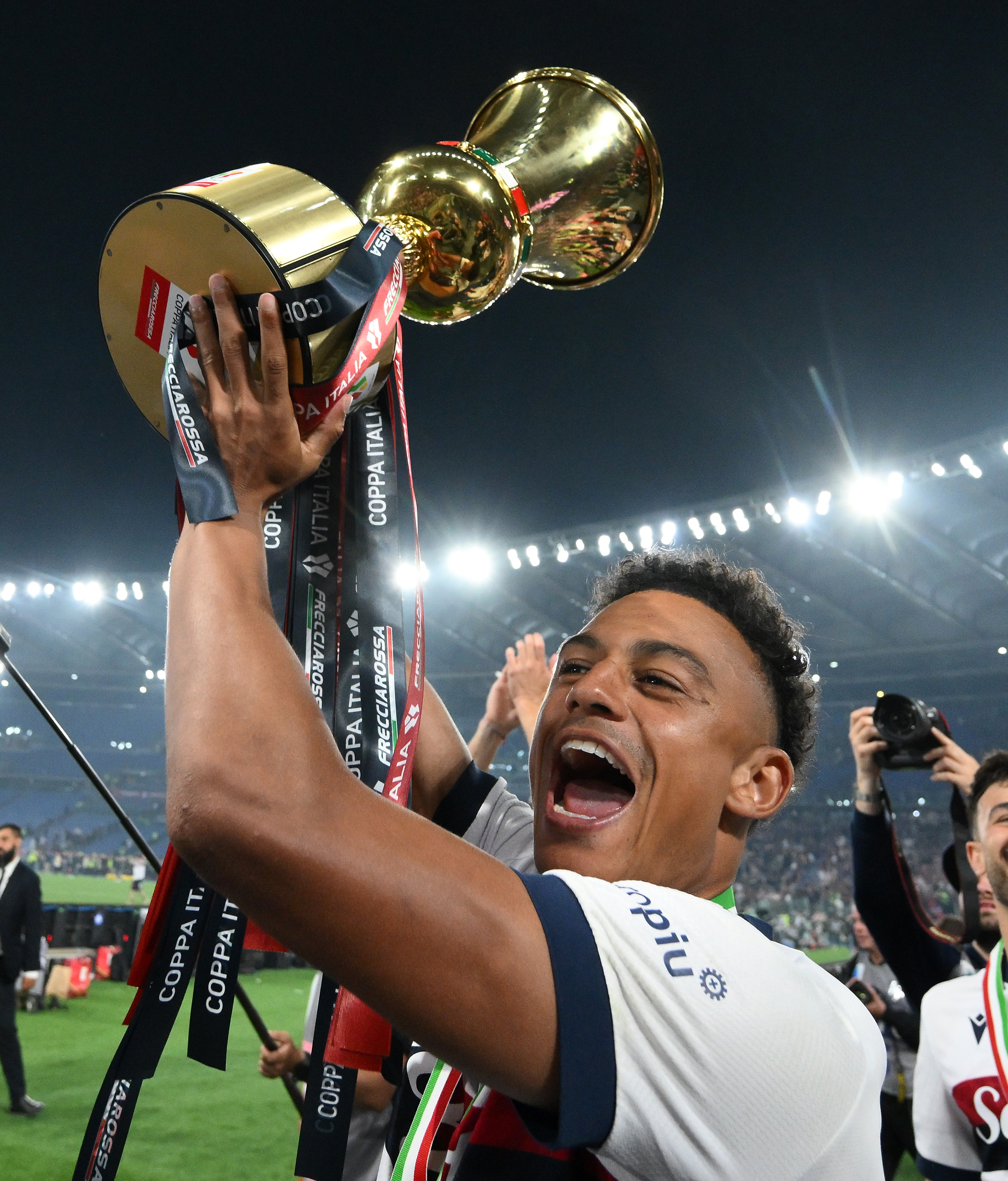 9you娱乐-关于意大利足球传奇回顾，球迷见证经典时刻的信息