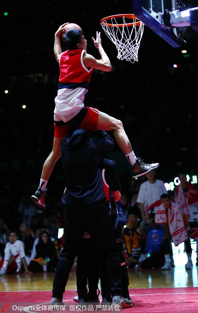 关于DK碾压FLY，Viper极限生还后反打鏖战多局四强赛，技惊四座的信息